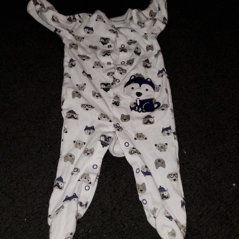 Baby footie bodysuit